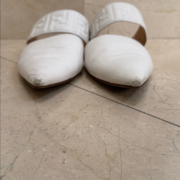 Fendi leather mules. Size 39 1/2 - Picture 9 of 12